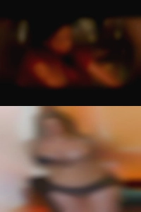So couple looking for IL adult swingers.